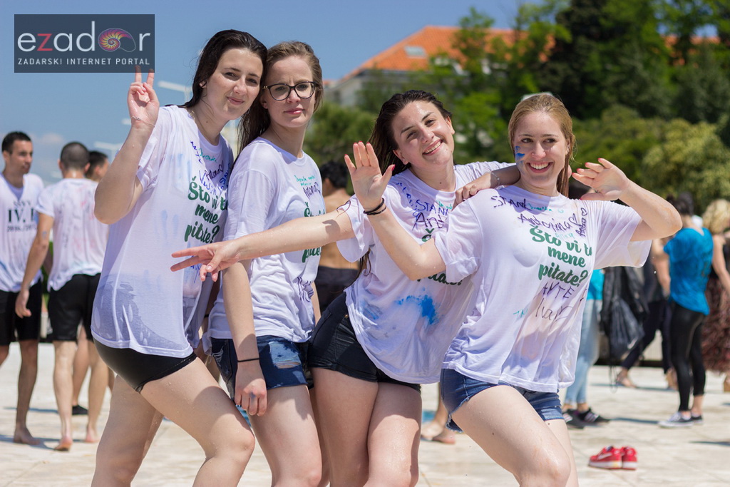 Ludijada zadarskih maturanata na Pozdravu suncu i Morskim orguljama