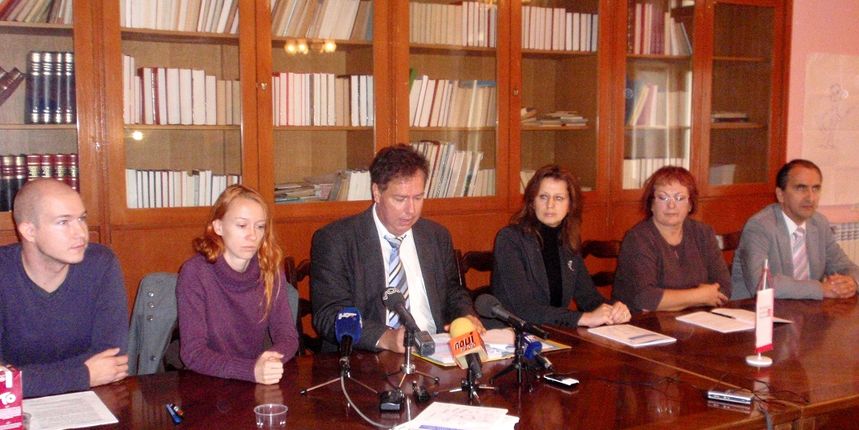 Konferencija za medije na temu “Diskriminacija na radnom mjestu” Konferencija za medije na temu “Diskriminacija na radnom mjestu”