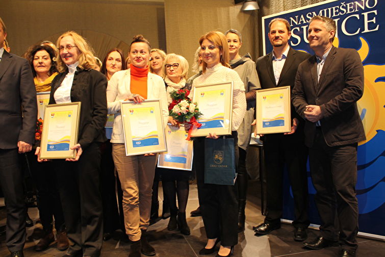 Kneževa palača: Svečana dodjela priznanja “Nasmiješeno sunce” za 2017. godinu Kneževa palača: Svečana dodjela priznanja “Nasmiješeno sunce” za 2017. godinu