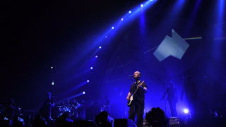 Split, 050210.
U Spaladium Areni The Australian Pink Floyd Show odrzali su koncert pred 4000 posjetitelja.
Grupa TAPFS vec 20 godina uspjesno izvodi obrade cuvene grupe Pink Floyd u svom vrlo prepoznatljivom stilu. Poceli su 1988. godine u Adelaideu i sad Split, 050210.
U Spaladium Areni The Australian Pink Floyd Show odrzali su koncert pred 4000 posjetitelja.
Grupa TAPFS vec 20 godina uspjesno izvodi obrade cuvene grupe Pink Floyd u svom vrlo prepoznatljivom stilu. Poceli su 1988. godine u Adelaideu i sad