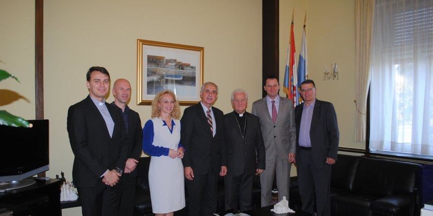 Biskup Komarica u posjeti Zadarskoj županiji