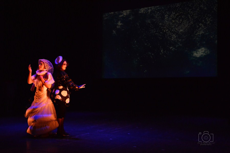 Dragon teatar- “POE – Nikad više”, foto: Iva Perinčić Dragon teatar- “POE – Nikad više”, foto: Iva Perinčić