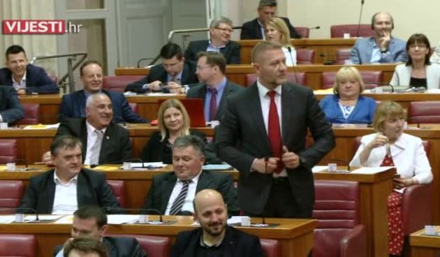 Beljak: ‘Horvat kaže da ima oružje, tražim da svi prođemo kroz detektor metala kako ne bi bilo pucnjave’ (thumbnail)