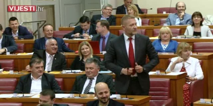 Beljak: ‘Horvat kaže da ima oružje, tražim da svi prođemo kroz detektor metala kako ne bi bilo pucnjave’ (thumbnail)