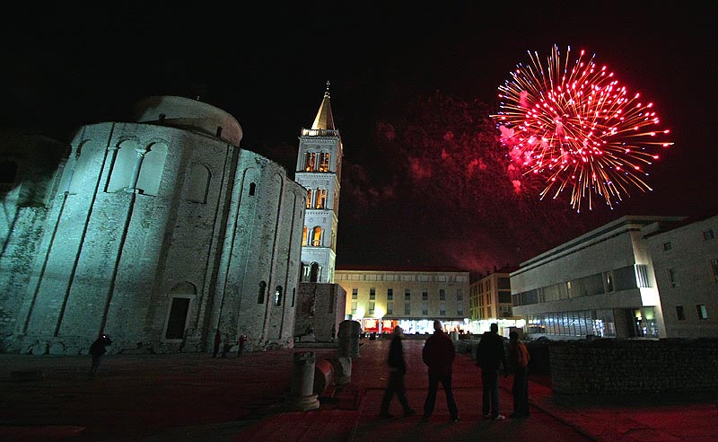 Novogodišnji vatromet u Zadru 2009. (foto: Marin Gospić)