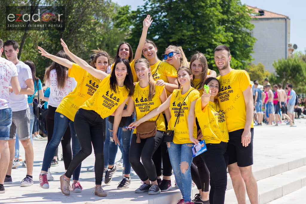 Ludijada zadarskih maturanata na Pozdravu suncu i Morskim orguljama