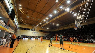 Sibenik ,170213.
Dvorana Baldekin 
Derbi utakmica izmedju GKK Sibenik i Sonik Puntamika Zadar za prvaka A2 Hrvatske kosarkaske lige Jug.
Foto: Niksa Stipanicev / CROPIX