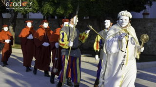 Paški zimski karneval 2018: Karnevalska povorka prošla ulicama grada do Pijace