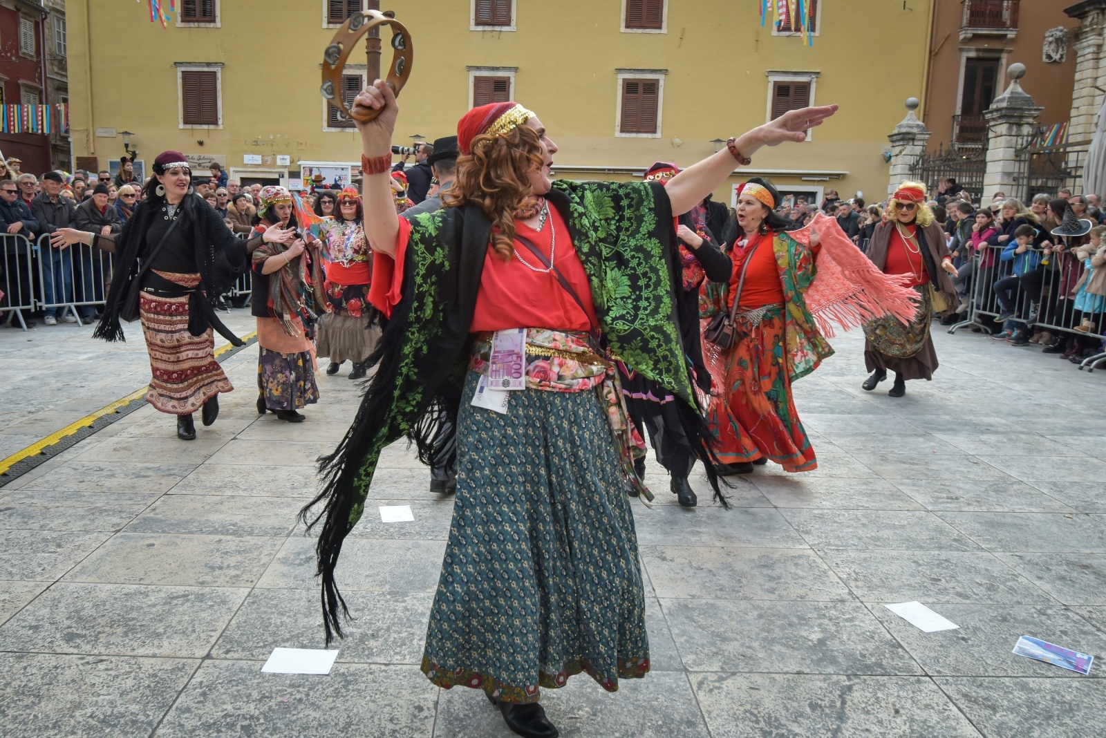 Zadarski Karneval 2020.: Povorka maskiranih skupina