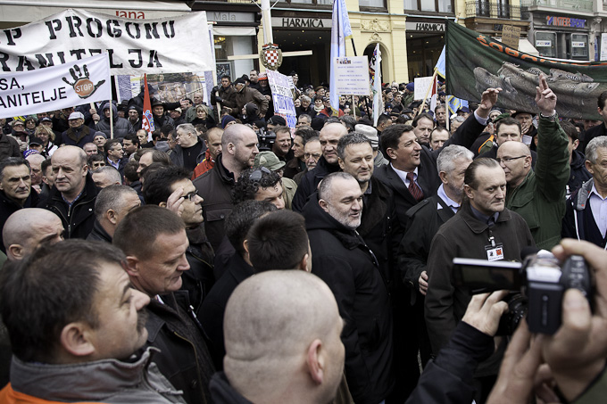 Zadarski branitelji na prosvjedu u Zagrebu 26. veljace 2011, Foto: Leo Banic Zadarski branitelji na prosvjedu u Zagrebu 26. veljace 2011, Foto: Leo Banic