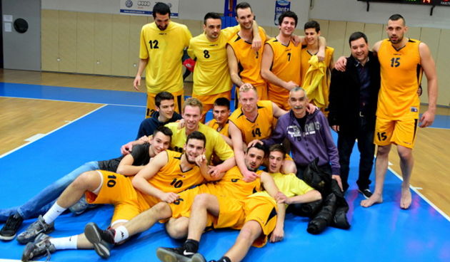 U posljednjem kolu A-2 lige Jug, košarkaši Jazine Arbanasa trebali su pobjedu nad Sukošanom kako bi potvrdili nastup u kvalifikacijama za A-1 ligu. Nervoza je učinila svoje ali na koncu košarkaši trenera Josipa Plantaka slavili su rezultatom 63-58