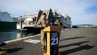 U Gaženicu dopremljena vojna oprema i sredstva za vježbu Immediate Response 21 U Gaženicu dopremljena vojna oprema i sredstva za vježbu Immediate Response 21