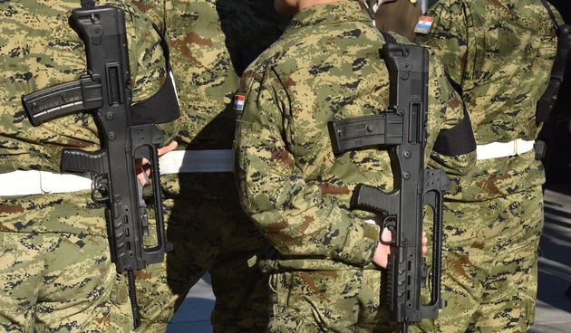 Oružje, Hrvatska vojska