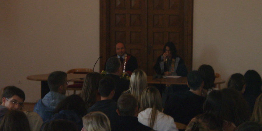 Rektor Uglešić zaželio dobrodošlicu brucošima (Foto: Ante Mandić)