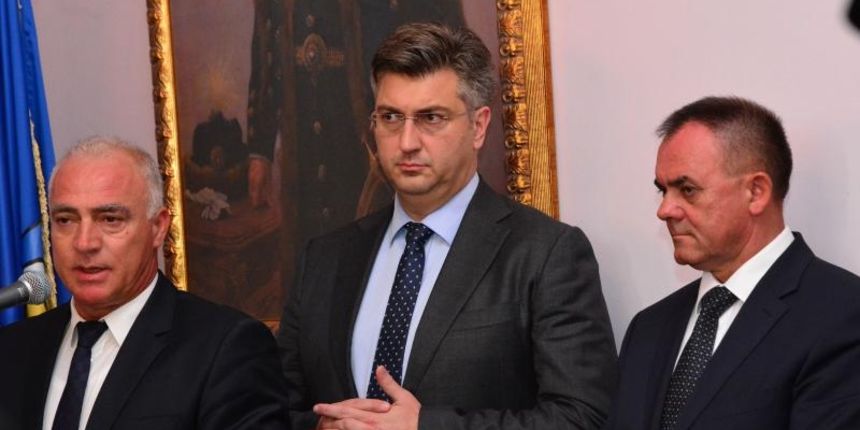 Predsjednik Vlade Republike Hrvatske Andrej Plenkovic predsjedavao je 2. sastanku Vlade Republike Hrvatske sa zupanima, predstavnicima Udruge gradova, Udruga opcina i predsjednikom Odbora za lokalnu (regionalnu) samoupravu u Hrvatskom saboru. Goran Pauk, Predsjednik Vlade Republike Hrvatske Andrej Plenkovic predsjedavao je 2. sastanku Vlade Republike Hrvatske sa zupanima, predstavnicima Udruge gradova, Udruga opcina i predsjednikom Odbora za lokalnu (regionalnu) samoupravu u Hrvatskom saboru. Goran Pauk,