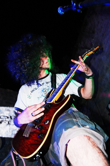 Elektricna gitara. Gitarijada Za šaku metala 2012, foto: Tea Balog Elektricna gitara. Gitarijada Za šaku metala 2012, foto: Tea Balog