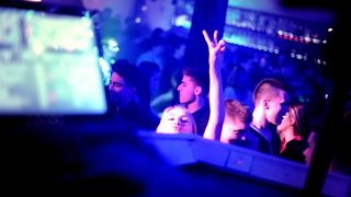 Spektar party u Aquarius klubu