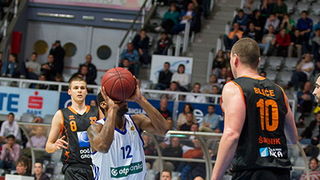 A-1 liga za prvaka, 4. kolo: KK Zadar – GKK Šibenik 101-64, Foto: Kristijan Orlić A-1 liga za prvaka, 4. kolo: KK Zadar – GKK Šibenik 101-64, Foto: Kristijan Orlić