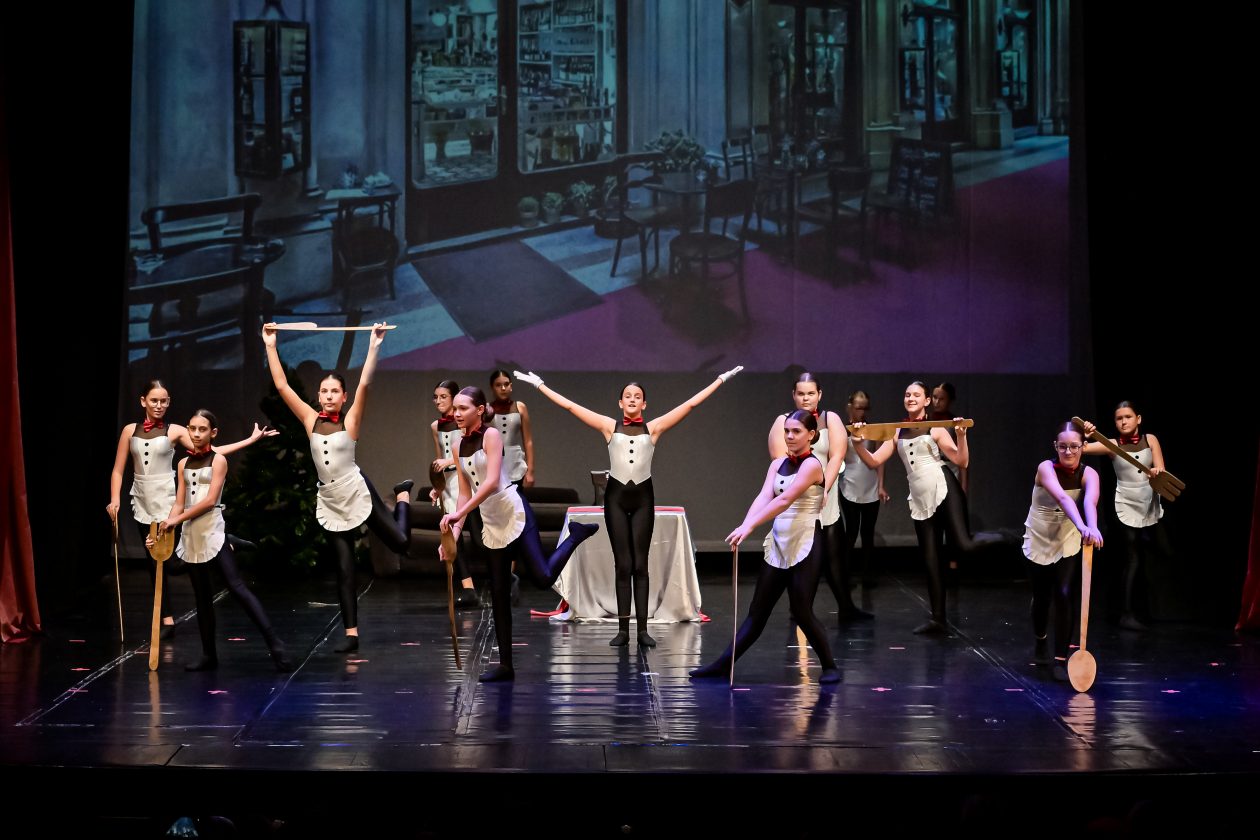 Plesna udruga Gesta, Božić bez filtera Plesna udruga Gesta, Božić bez filtera