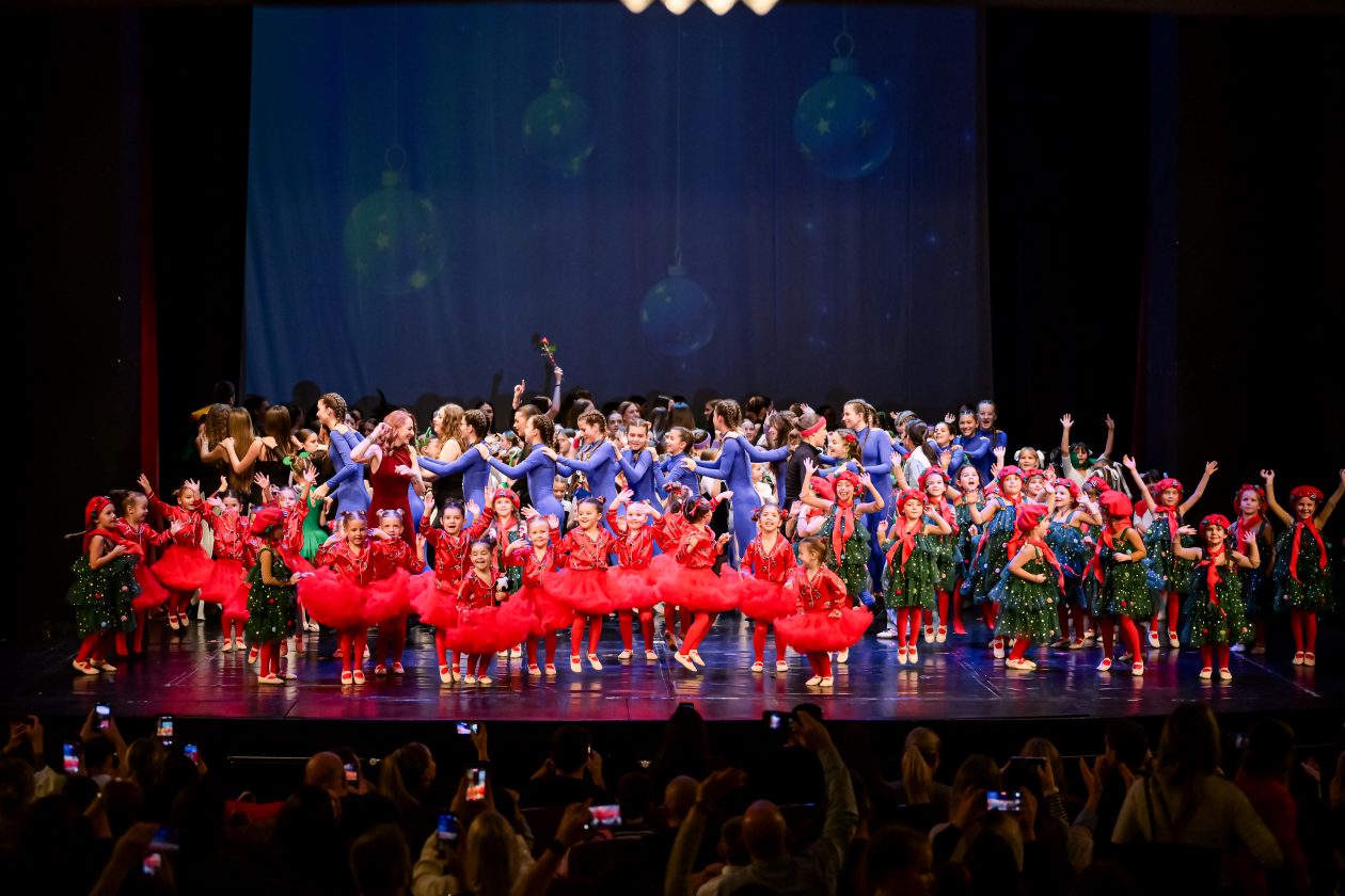 Plesna udruga Gesta, Božić bez filtera Plesna udruga Gesta, Božić bez filtera