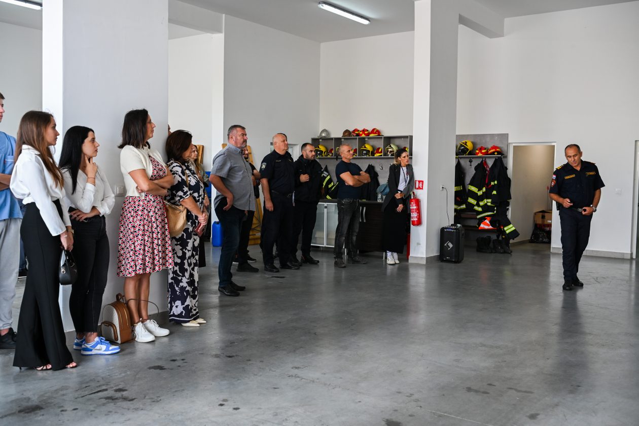 U Debeljaku održana pokazna vježba spašavanja u prometu U Debeljaku održana pokazna vježba spašavanja u prometu