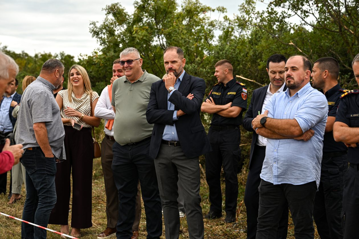 U Debeljaku održana pokazna vježba spašavanja u prometu U Debeljaku održana pokazna vježba spašavanja u prometu
