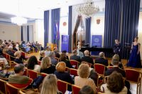 „Sveučilište gradu Zadru na dar“ na kojemu su Nela Šarić, Nera Gojanović i Gordana Pavić izvele Mozartove arije