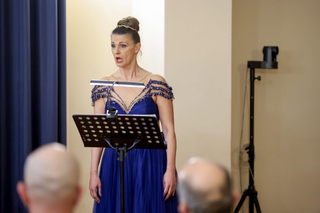 „Sveučilište gradu Zadru na dar“ na kojemu su Nela Šarić, Nera Gojanović i Gordana Pavić izvele Mozartove arije