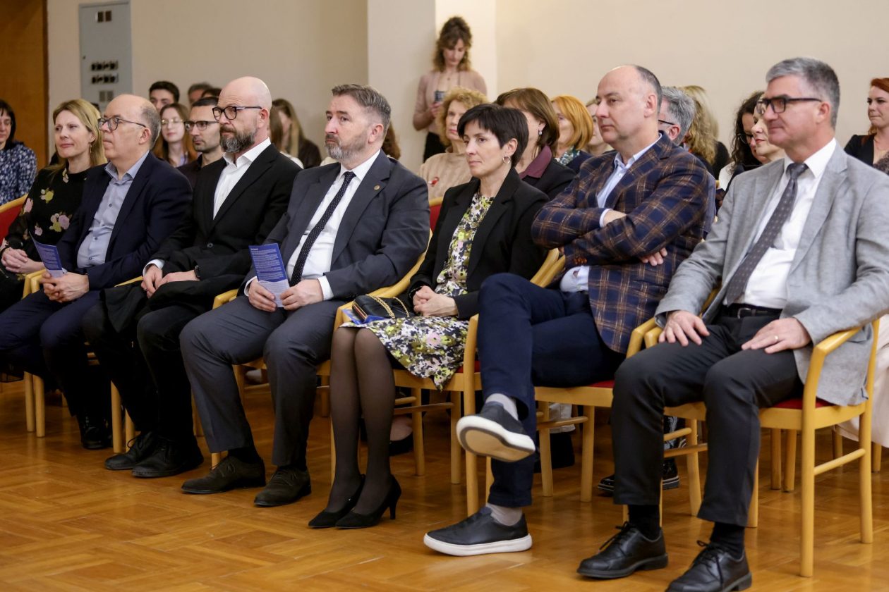„Sveučilište gradu Zadru na dar“ na kojemu su Nela Šarić, Nera Gojanović i Gordana Pavić izvele Mozartove arije