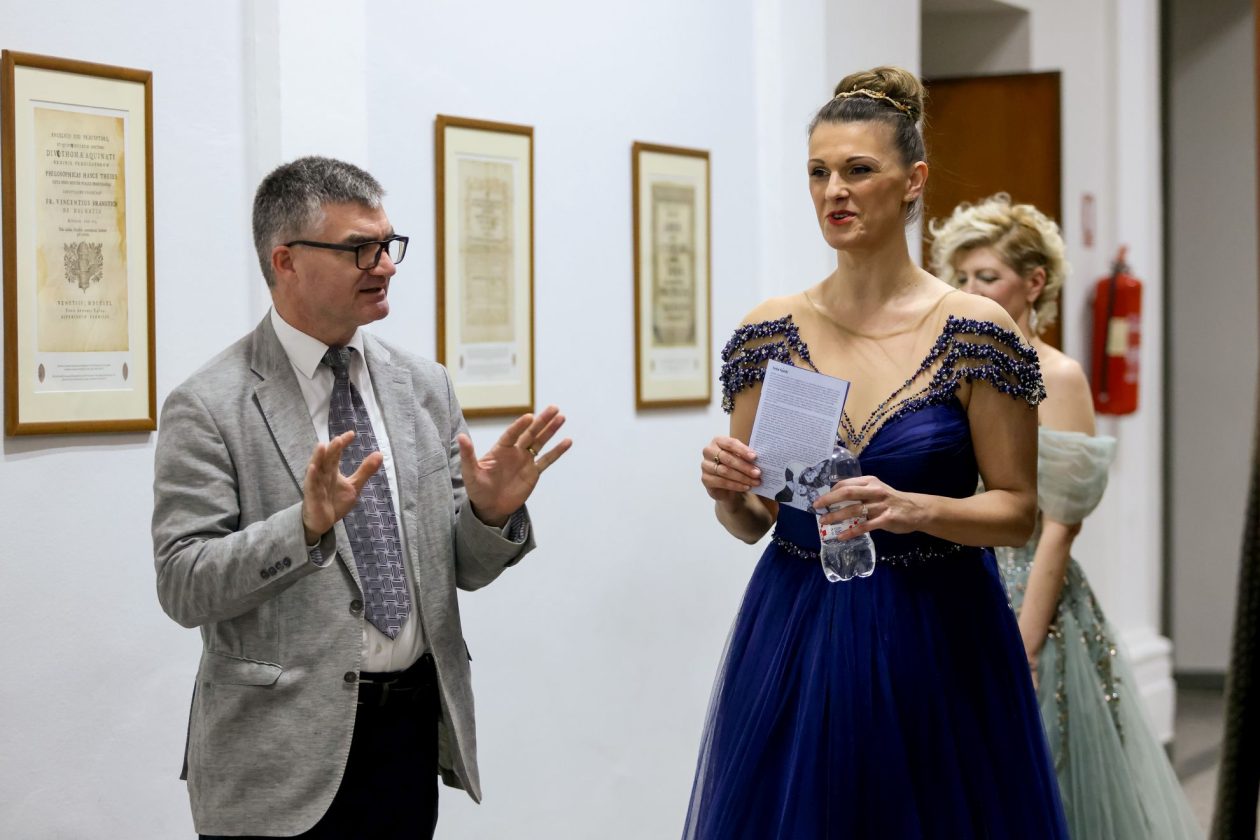 „Sveučilište gradu Zadru na dar“ na kojemu su Nela Šarić, Nera Gojanović i Gordana Pavić izvele Mozartove arije