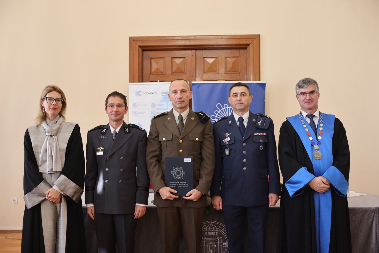 Svečana promocija časnika HVU „Dr. Franjo Tuđman“ i Hrvatskog ratnog zrakoplovstva Svečana promocija časnika HVU „Dr. Franjo Tuđman“ i Hrvatskog ratnog zrakoplovstva