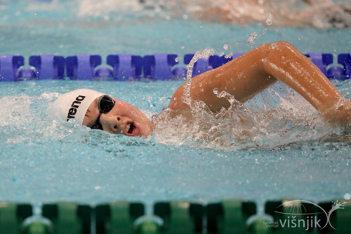Na bazenu održan Plivački miting Sveti Krševan Na bazenu održan Plivački miting Sveti Krševan