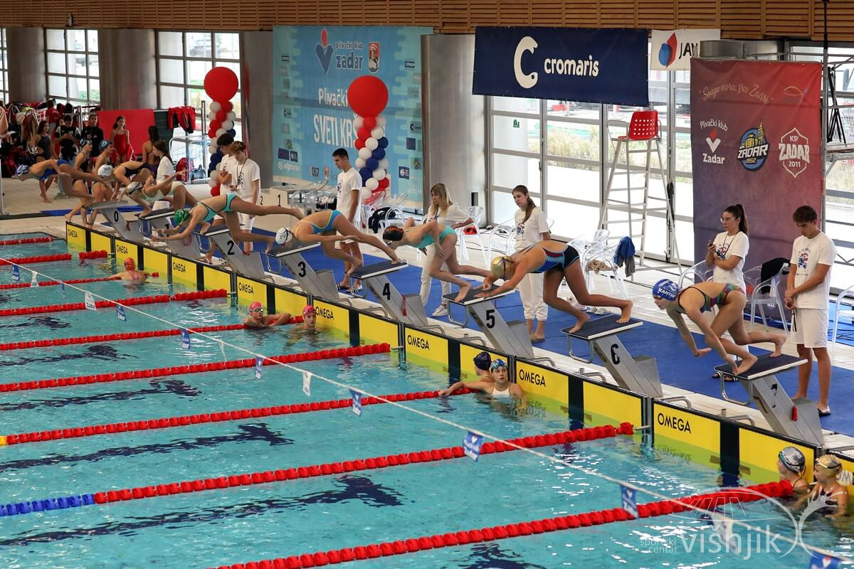 Na bazenu održan Plivački miting Sveti Krševan Na bazenu održan Plivački miting Sveti Krševan
