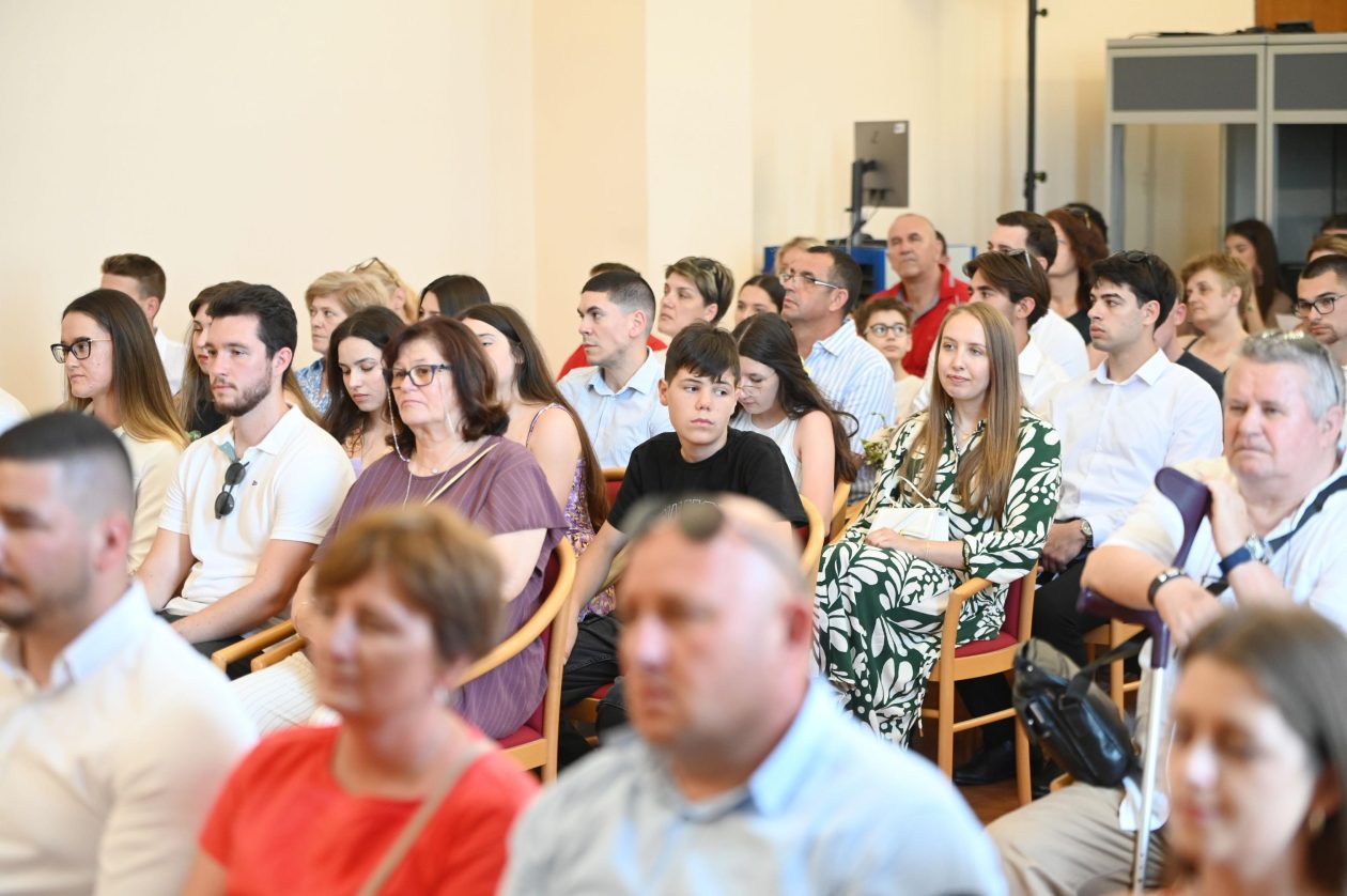Promocija sveučilišnih prvostupnika i prvostupnica sestrinstva