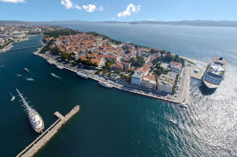 Lučka uprava Zadar kruzer zadar iz zraka poluotok
