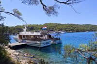 Dugi otok s manje jednokratne plastike