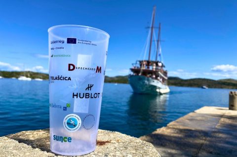 Dugi otok s manje jednokratne plastike