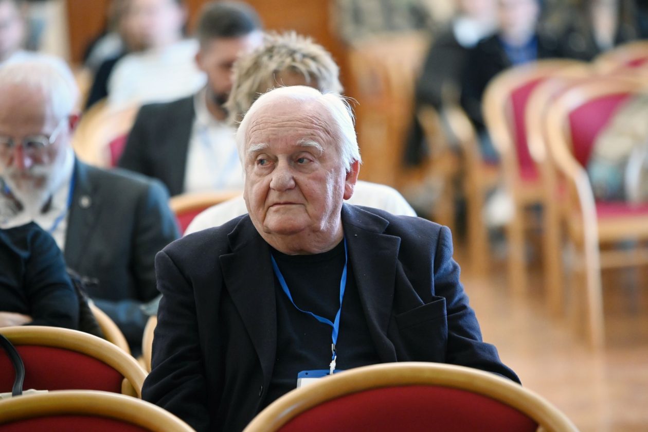 Započeo međunarodni znanstveni skup Književnost, umjetnost, kultura između dviju obala Jadrana Započeo međunarodni znanstveni skup Književnost, umjetnost, kultura između dviju obala Jadrana