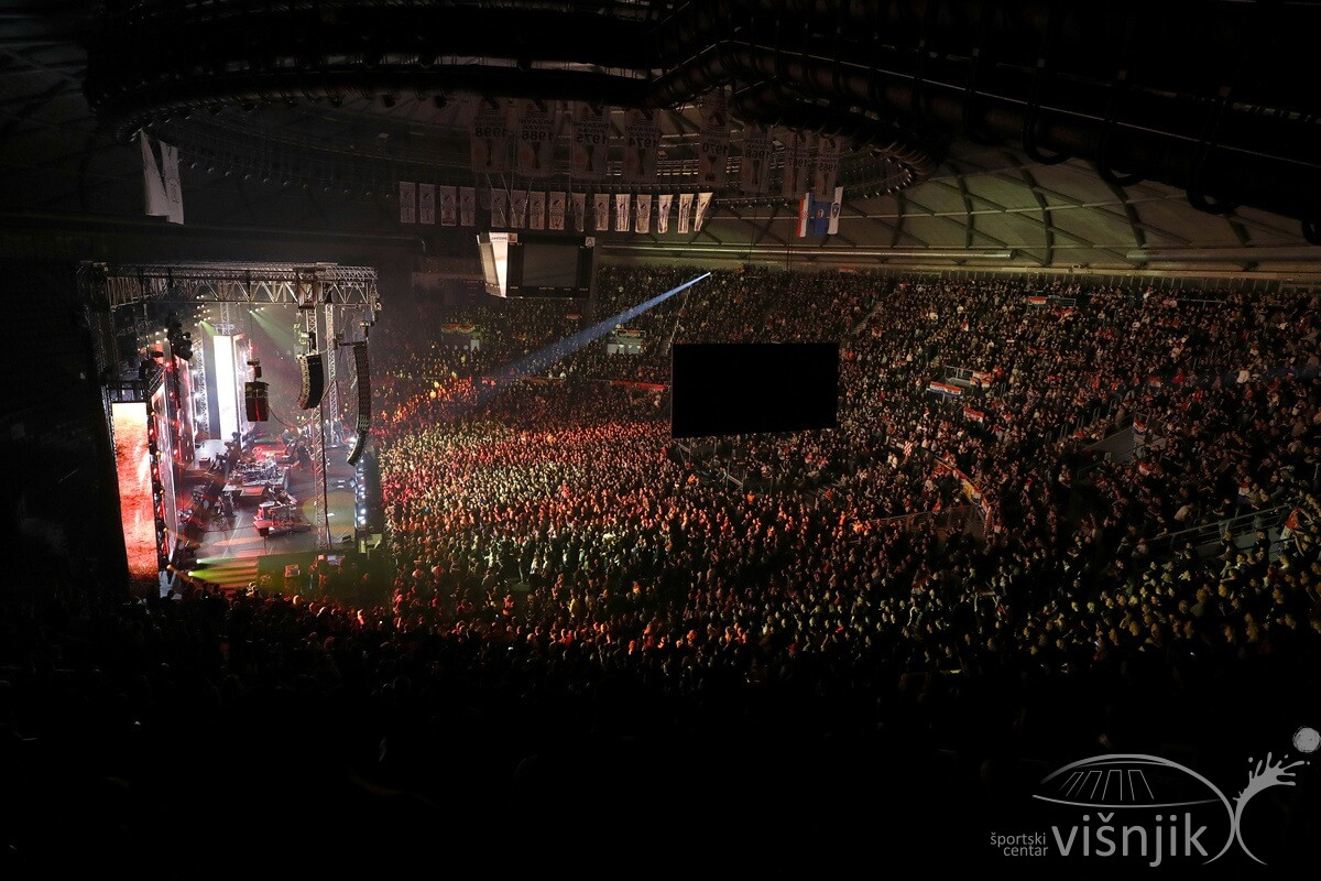 thompson-koncert-12-12-2025-12 thompson-koncert-12-12-2025-12