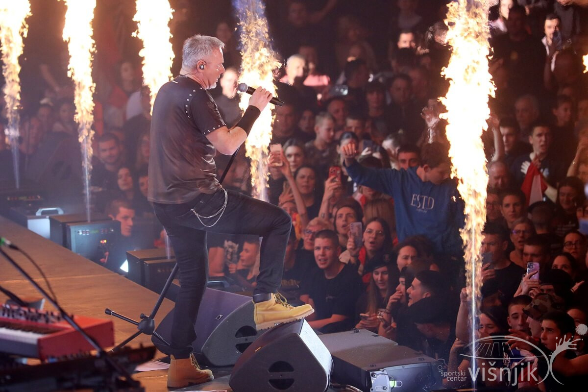 thompson-koncert-12-12-2025-16 thompson-koncert-12-12-2025-16