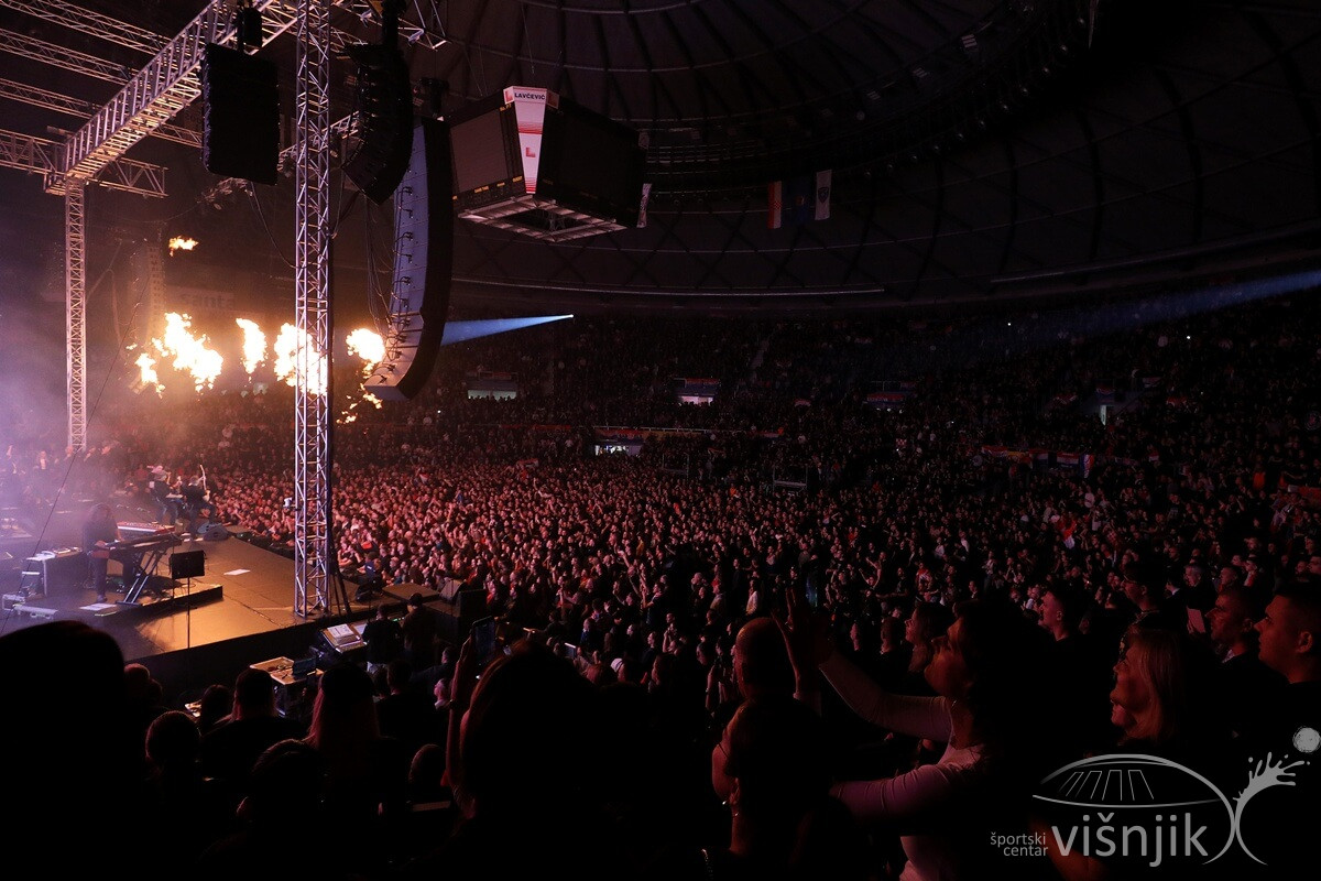 thompson-koncert-12-12-2025-19 thompson-koncert-12-12-2025-19