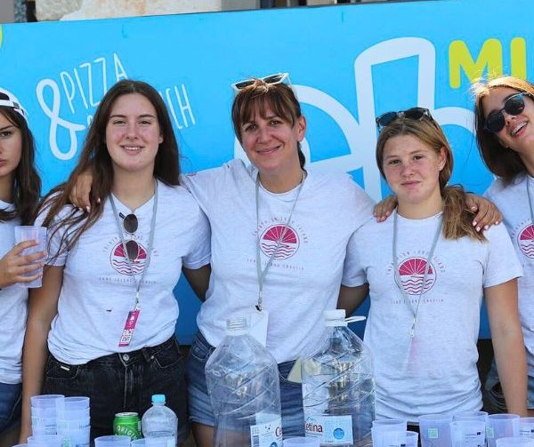 Dugi otok s manje jednokratne plastike