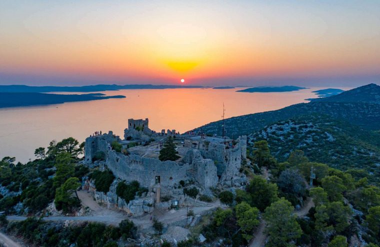 tvrđava sv. mihovila