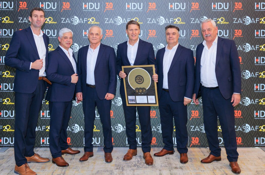 Tomislavu Braliću i klapi Intrade uručena nagrada Nova Ploča