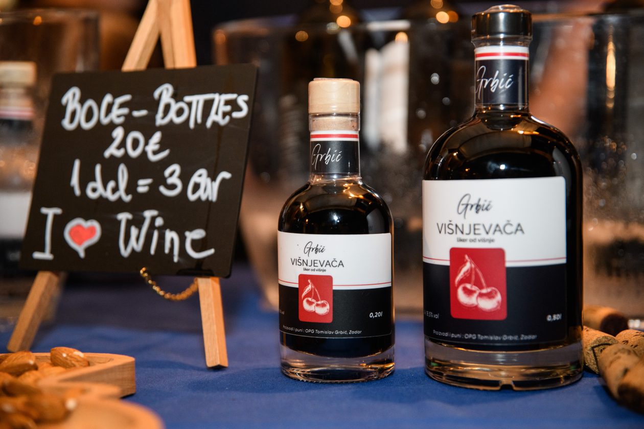 VRSI – 08.08.2025 – Gastro & Wine uz koncert Petra Dragojevića na Vrškoj rivi VRSI – 08.08.2025 – Gastro & Wine uz koncert Petra Dragojevića na Vrškoj rivi