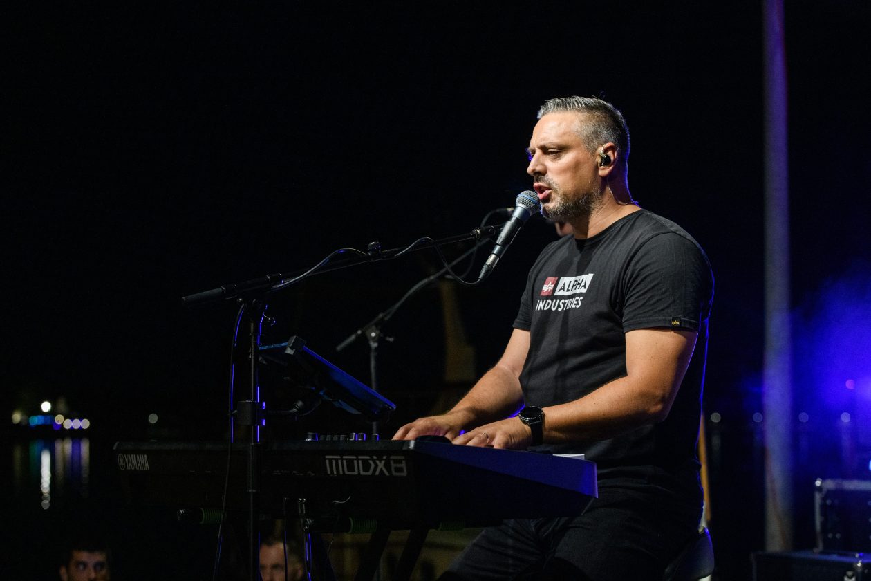 VRSI – 08.08.2025 – Gastro & Wine uz koncert Petra Dragojevića na Vrškoj rivi VRSI – 08.08.2025 – Gastro & Wine uz koncert Petra Dragojevića na Vrškoj rivi