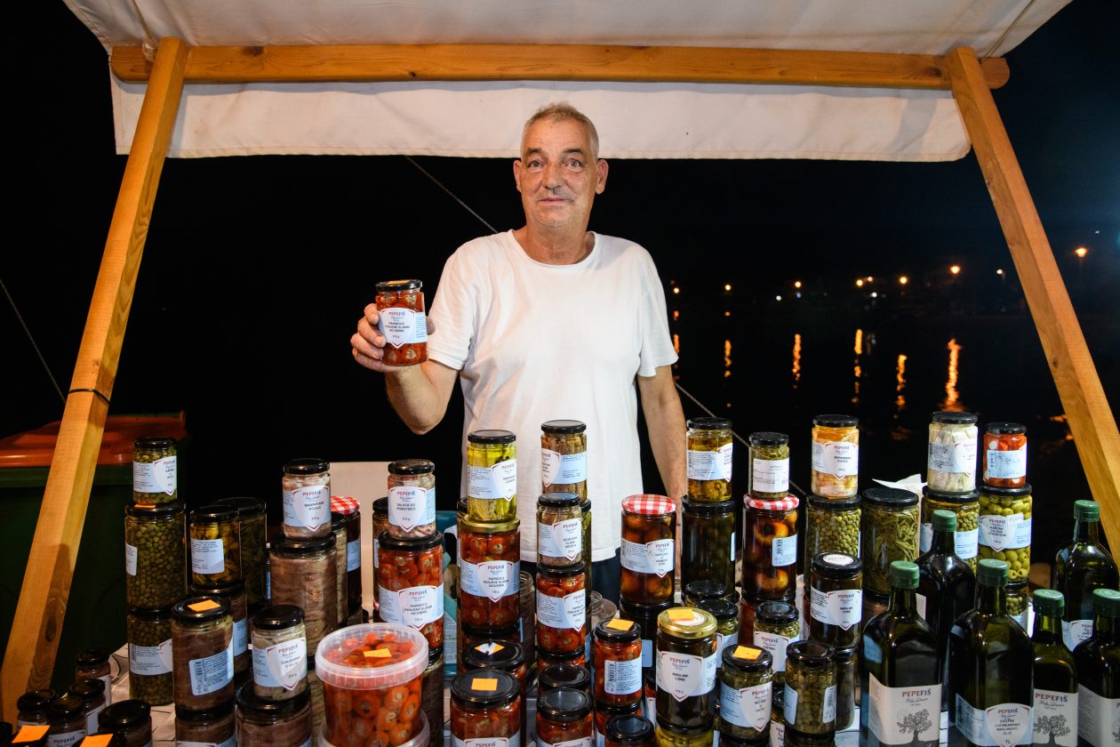 VRSI – 08.08.2025 – Gastro & Wine uz koncert Petra Dragojevića na Vrškoj rivi VRSI – 08.08.2025 – Gastro & Wine uz koncert Petra Dragojevića na Vrškoj rivi