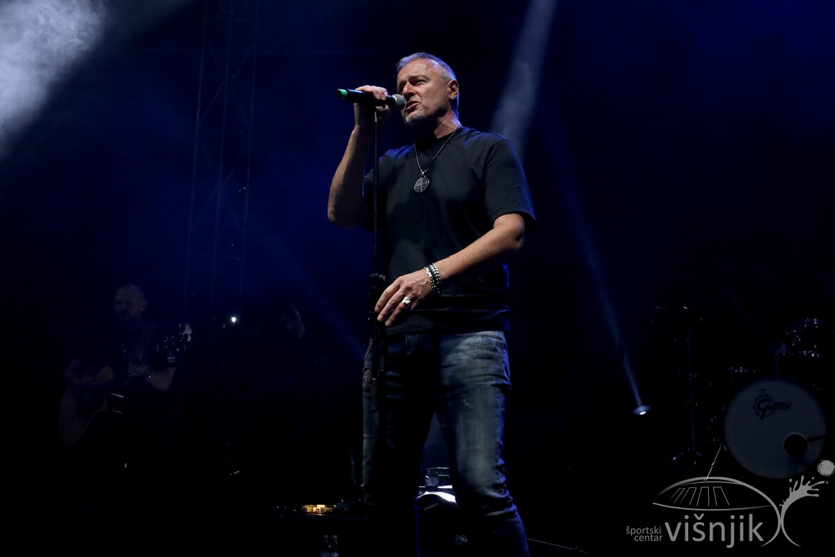 Večer slavljenja napunila Višnjik Večer slavljenja napunila Višnjik