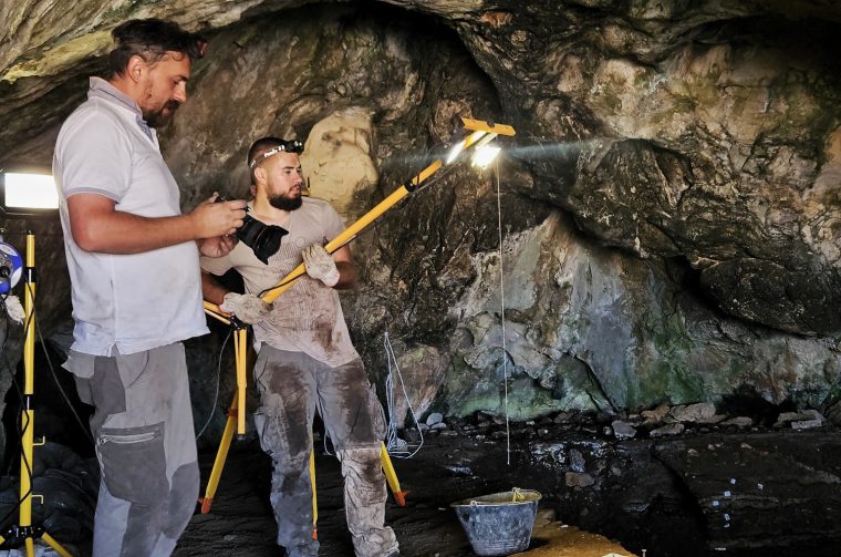 zdrilo (1) zdrilo (1)